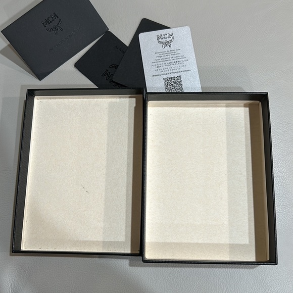 MCM Small Accessory Box - Picture 12 of 12